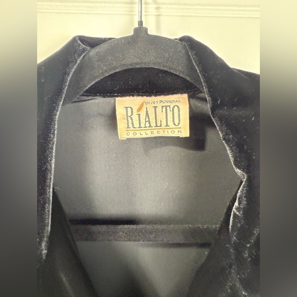 Vintage Rialto Collection by Joy Perreras. XS black velvet cardigan. - Picture 5 of 5